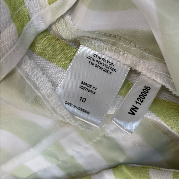 Green and White striped shorts Sz 10 - Picture 5 of 5